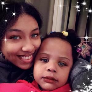 Meet your Posher, Denise